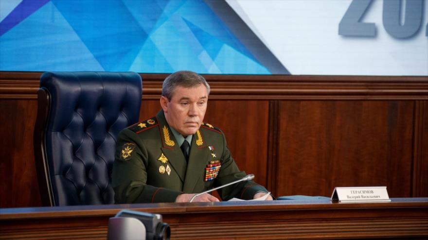 El jefe del Estado Mayor de Rusia, Valeri Guerásimov, en una sesión informativa para agregados militares extranjeros, 22 de diciembre de 2022.