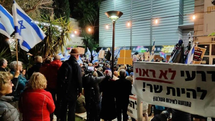 Miles de israelíes protestan en Haifa contra Netanyahu y su gabinete | HISPANTV
