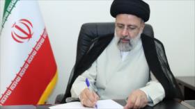 Presidente Raisi felicita Navidad al papa y a todos los cristianos