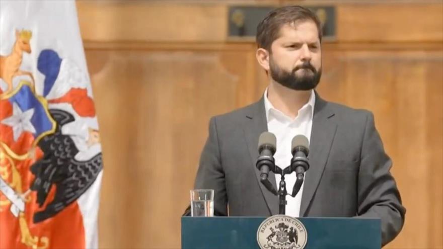 El presidente de Chile, Gabriel Boric, en una comparecencia desde el Palacio de la Moneda, 7 de enero de 2023.
