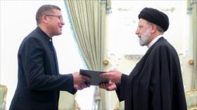 Irán: EEUU intenta acercarse a Venezuela para saquear sus recursos