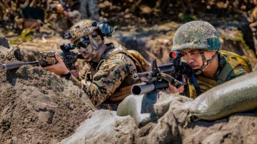Marines de EE.UU. y Filipinas participan en un ejercicio de asalto anfibio conjunto a principios de 2022. (Foto: Getty Images)