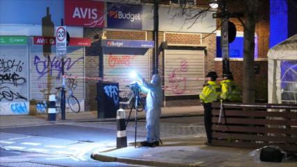 4 mujeres, incluida una niña, heridas por un tiroteo en Londres
