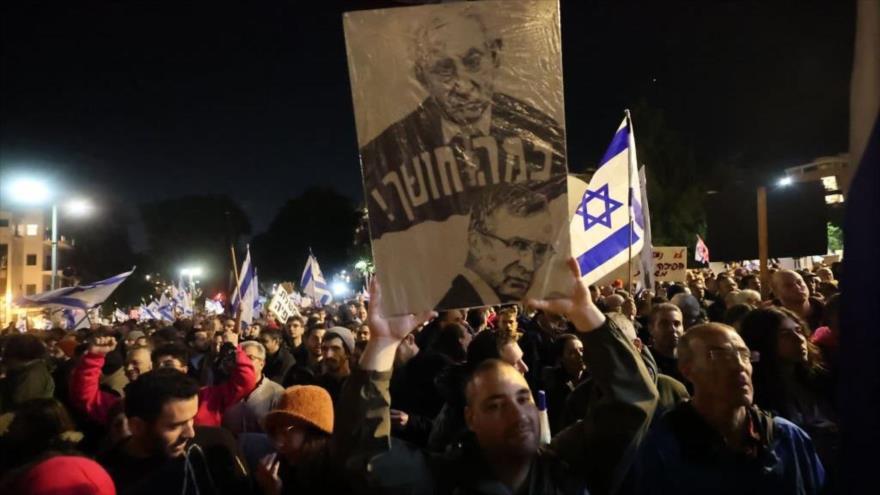 Miles de israelíes protestan contra gabinete “criminal” de Netanyahu