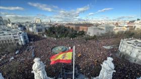 Vídeo: Multitudinaria protesta en España contra Pedro Sánchez 