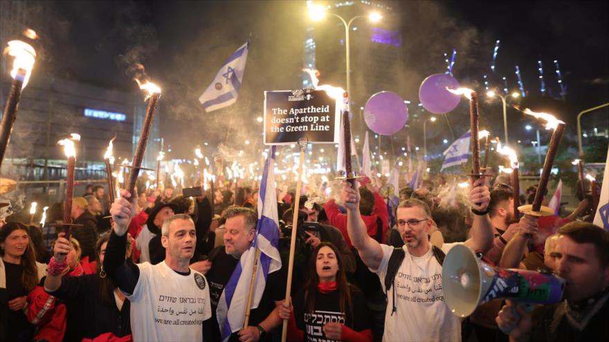 Más de 120 000 israelíes protestan contra gabinete de Netanyahu