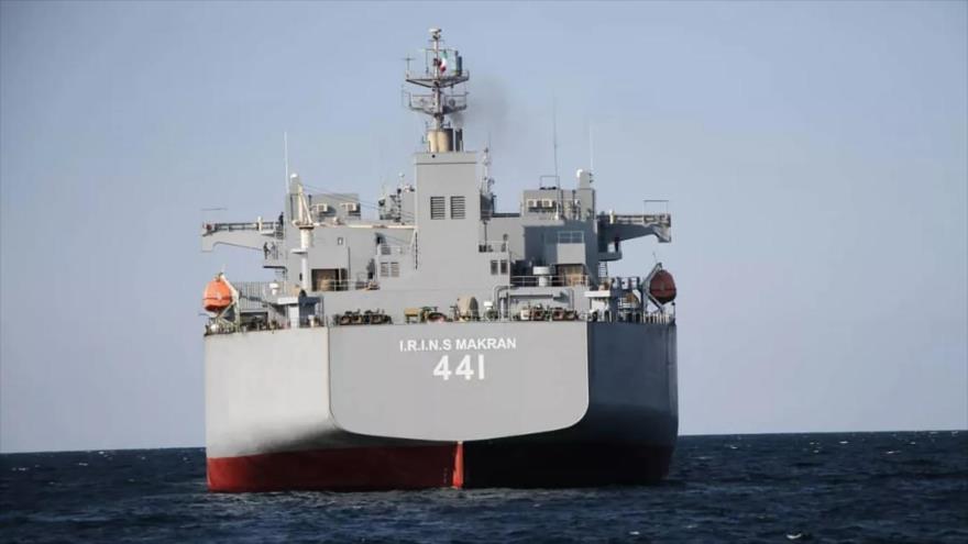 Buque de guerra de la Armada iraní Makran, 12 de enero de 2021. 