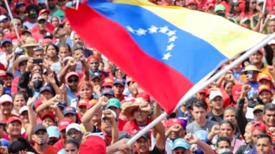 Venezolanos marchan y exigen fin de las medidas coercitivas de EEUU