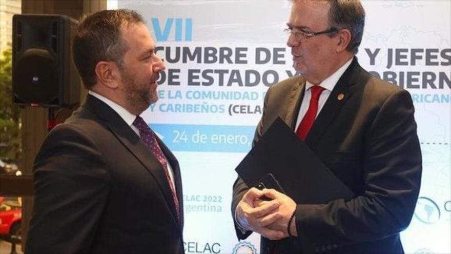 Encuentro entre el canciller de Venezuela y México, en el marco de la VII Cumbre de la Celac, en Buenos Aires.