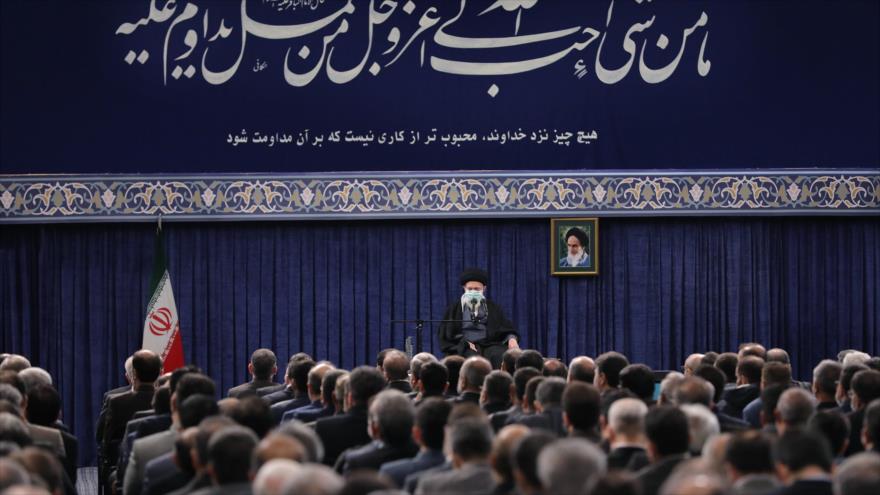 Líder de Irán pide crecimiento económico para eliminar la pobreza | HISPANTV