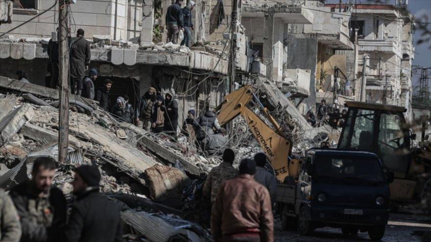 Siria: Sanciones de EEUU impiden rescatar gente bajo escombros | HISPANTV