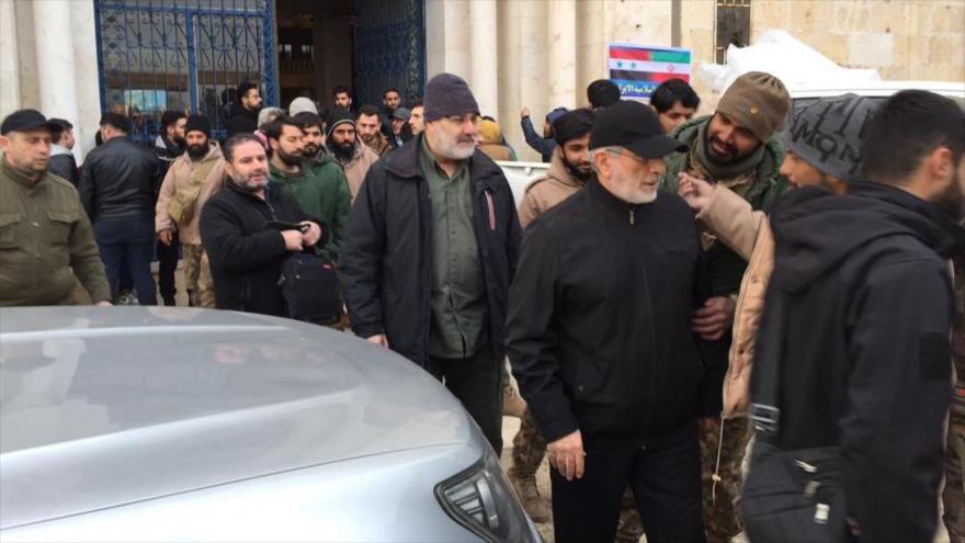 Vídeo: Sucesor de Soleimani visita zona afectada por sismo en Siria
