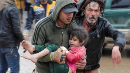 Sobrevivientes del sismo en Siria a Press TV: Sanciones agravan nuestra miseria