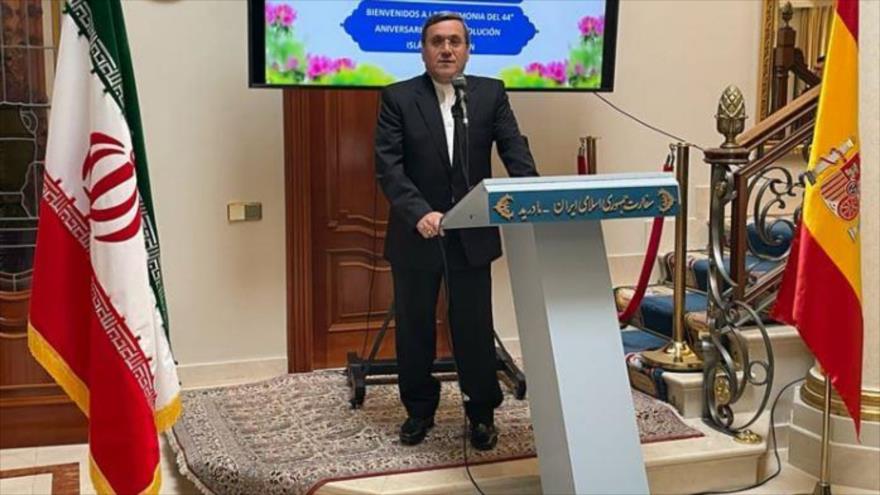 Embajador de Irán en España, Hasan Qashqavi, durante su intervención en la embajada de Irán en Madrid, España, 9 de febrero de 2023. 