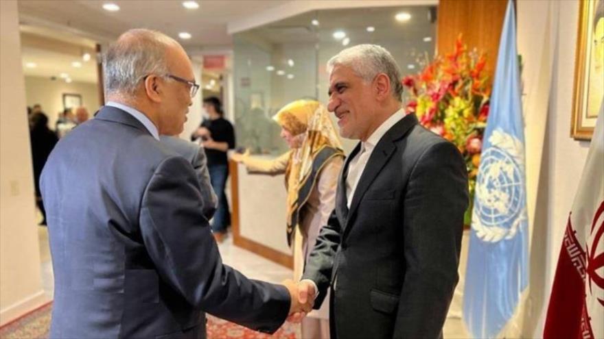 Ceremonia de aniversario de la Revolución Islámica en la oficina de representación de Irán en Nueva York (EE.UU.), 10 de febrero de 2023.