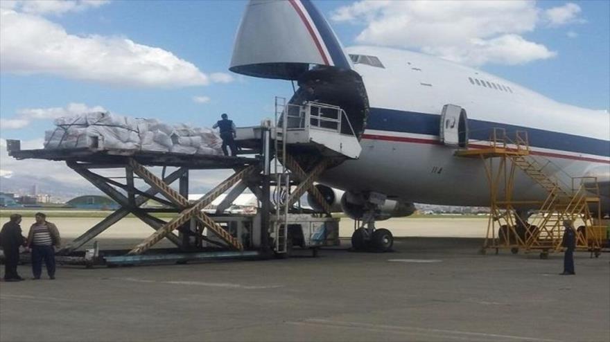 Tercer lote de ayuda de Irán arriba a Turquía tras sismo