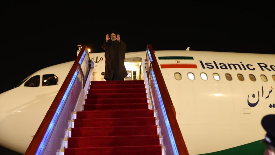 El presidente de Irán, Seyed Ebrahim Raisi, parte de Pekín hacia Teherán, 15 de febrero de 2023. (Foto: President.ir)