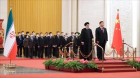 Tras visita de Raisi, China e Irán se prometen apoyo mutuo