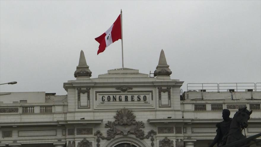 Congreso de Perú no fija fecha para adelanto de comicios