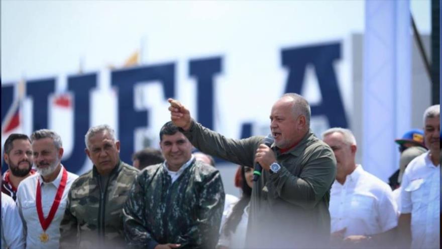 Venezuela celebra derrota del golpe de Estado de EEUU desde Colombia
