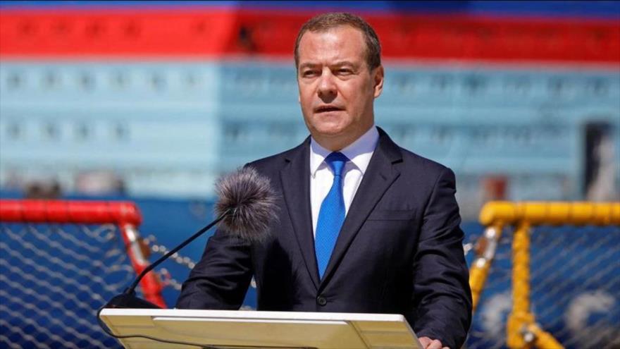 Vicepresidente del Consejo de Seguridad de Rusia, Dmitri Medvedev, ofrece discurso en una ceremonia, San Petersburgo, 29 de junio de 2022. (Foto: Reuters)