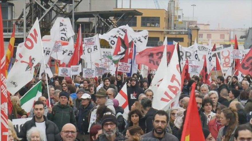 Europa sacudida por marchas anti-OTAN: La tempestad llega a Italia