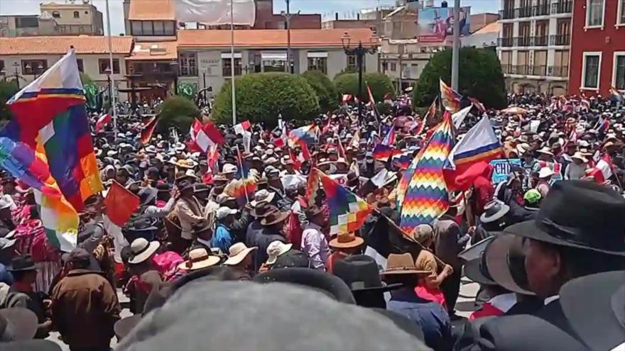Indígenas peruanos del sur avanzan hacia la “segunda toma de Lima”