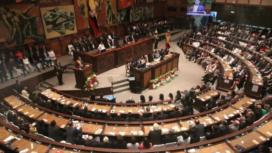 Parlamento ecuatoriano aprueba informe de juicio político contra Lasso | HISPANTV