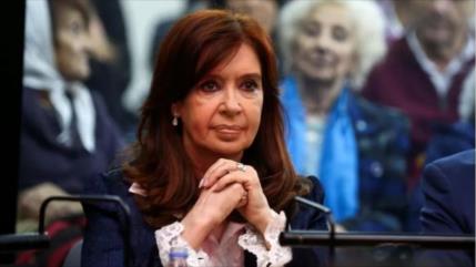 Denuncian argumentos de fallo contra Cristina Fernández en Argentina