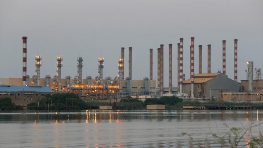 Irán alcanza su nivel más alto de exportación de petróleo en 4 años | HISPANTV