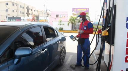 Reclaman rebajar precios de los combustibles en República Dominicana