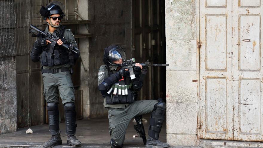 Fuerzas israelíes reprimen a palestinos en la ocupada Cisjordania, 14 de octubre de 2022. (Foto: Reuters)