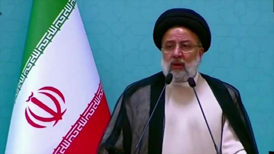 Raisi: Pese a complots de enemigos, Irán logró mantener su unidad - Noticiero: 19:30