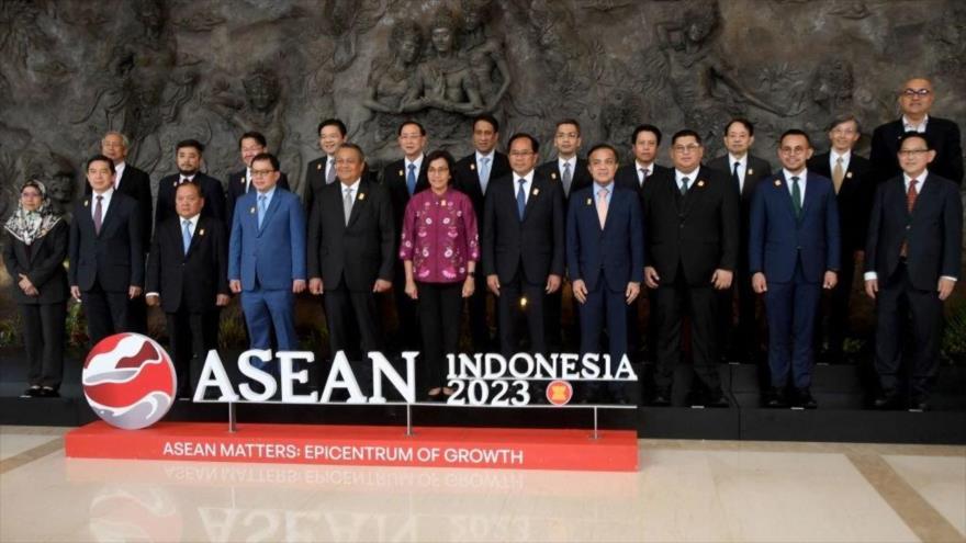 Reunión de los ministros de Finanzas y gobernadores de Bancos Centrales de los países miembros de la ASEAN en Indonesia, 31 de marzo de 2023.