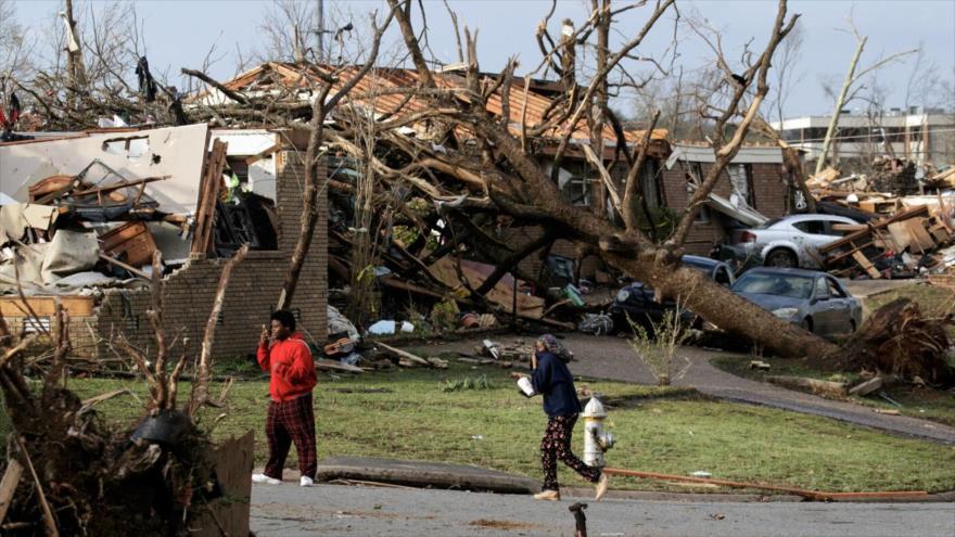 Vista del paso de un tornado devastador por Arkansas, sur de Estados Unidos, 1 de abril de 2023. (Fuente: AFP)