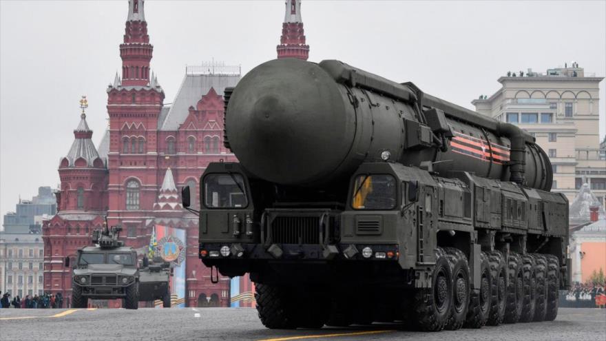 El misil balístico intercontinental ruso Yars RS-24, capaz de portar varias ojivas nucleares.