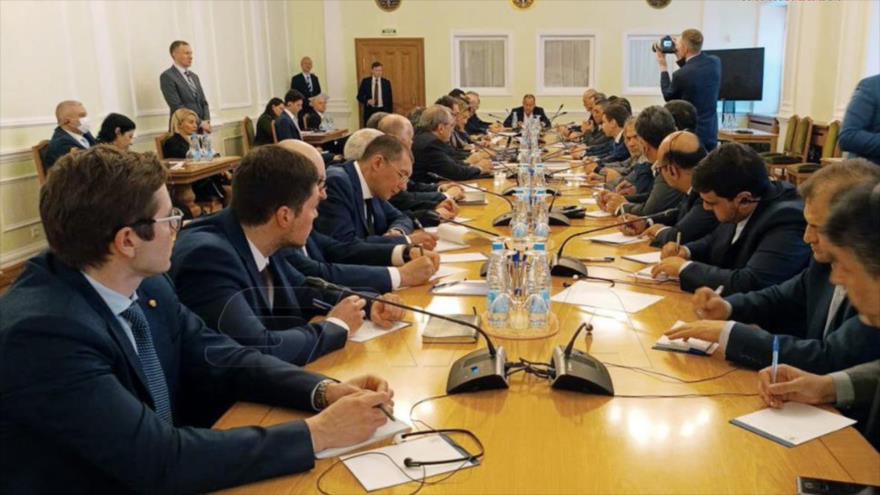 La reunión entre delegaciones de Irán, Rusia, Siria y Turquía en Moscú, capital rusa, 4 de abril de 2023. (Foto: SANA)