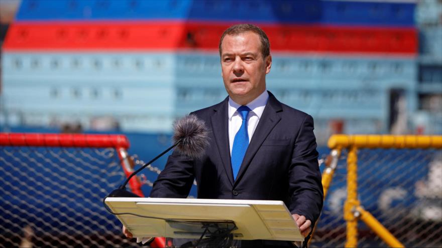 Dmitri Medvédev, vicepresidente del Consejo de Seguridad de Rusia, en una ceremonia en San Petersburgo, 29 de junio de 2022. (Foto: Sputnik)