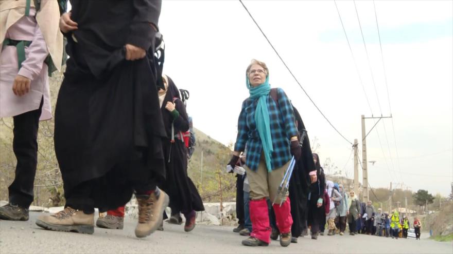 Alpinistas iraníes tienen programas especiales en el mes de Ramadán