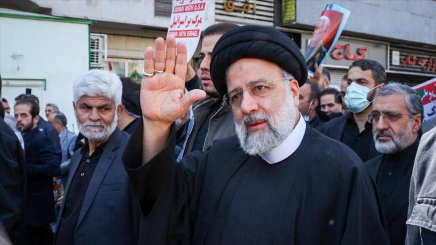 Presidente iraní, Seyed Ebrahim Raisi asiste a la marcha del Día Mundial de Al-Quds, Teherán, capital, 14 de abril de 2023. (Foto: President.ir)
