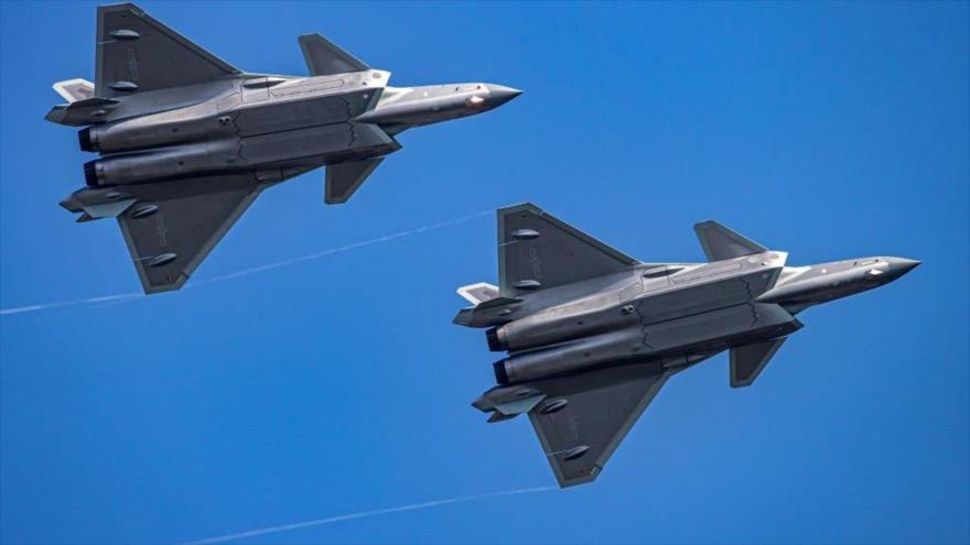 Los aviones de combate furtivos J-20 durante la 14.ª Exposición Aeroespacial y de Aviación Internacional de China, el 9 de noviembre de 2022.