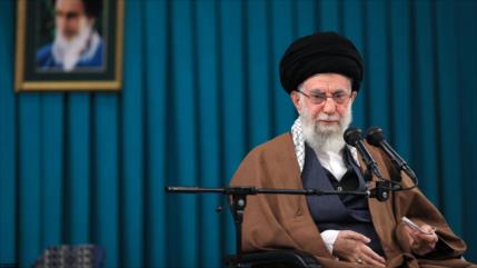 Líder de Irán amnistía a más de 1700 convictos por Eid al-Fitr
