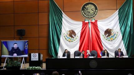 “Traer a Zelenski por la puerta trasera” desata polémica en México