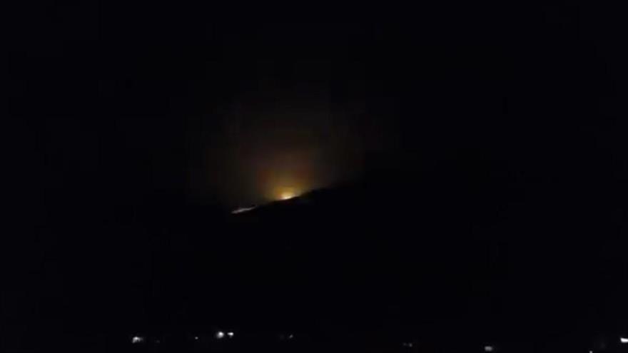 Israel lanza ataques al sur de Siria con artillería pesada