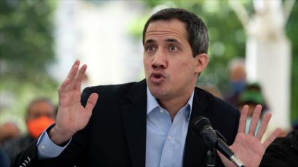 Juan Guaidó, de “presidente interino” a un “cobarde”, a la fuga 