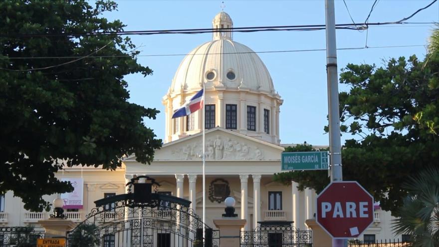 Someten querella por corrupción contra expresidente de República Dominicana