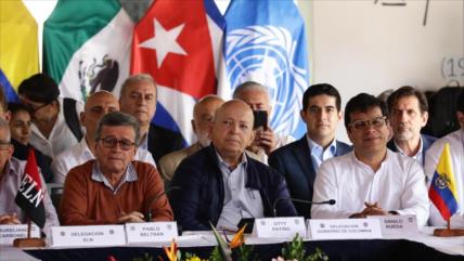 Delegados del Gobierno y ELN llegan a Cuba para 3.º ciclo de diálogos