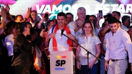 Oficialista Santiago Peña es elegido nuevo presidente de Paraguay
