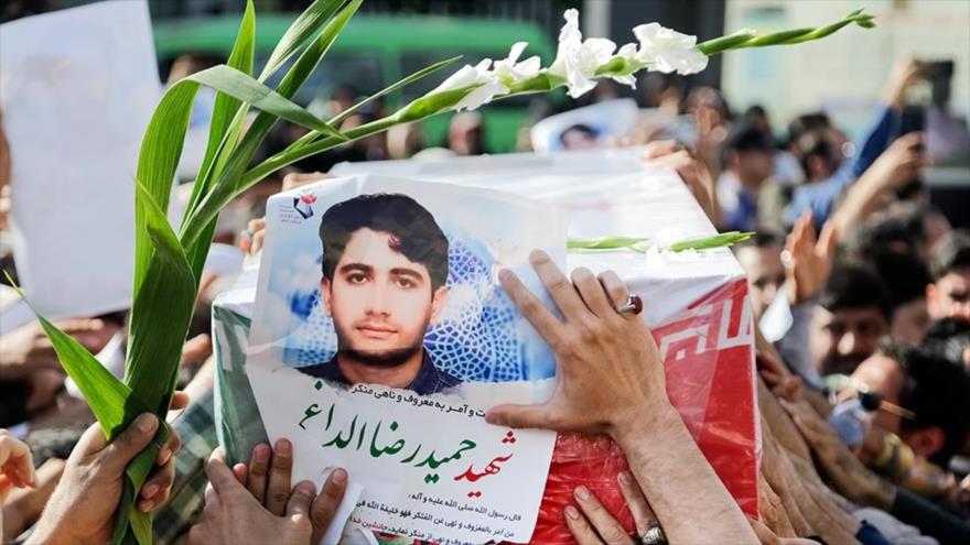 Masivo funeral de Hamidreza Aldaqi en Mashad,1 de mayo de 2023. (Foto: Fars)