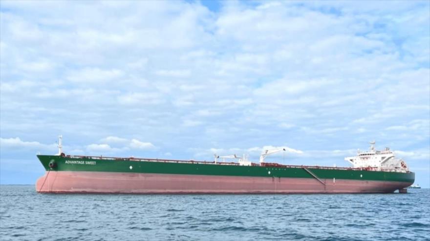 El petrolero Advantage Sweet, incautado el pasado 28 de abril por la Armada iraní en el mar de Oman.